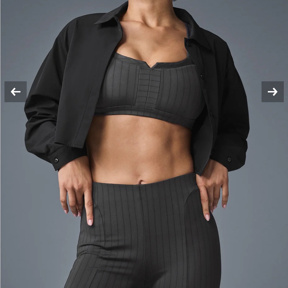 ALO Yoga Black Cropped Shirt